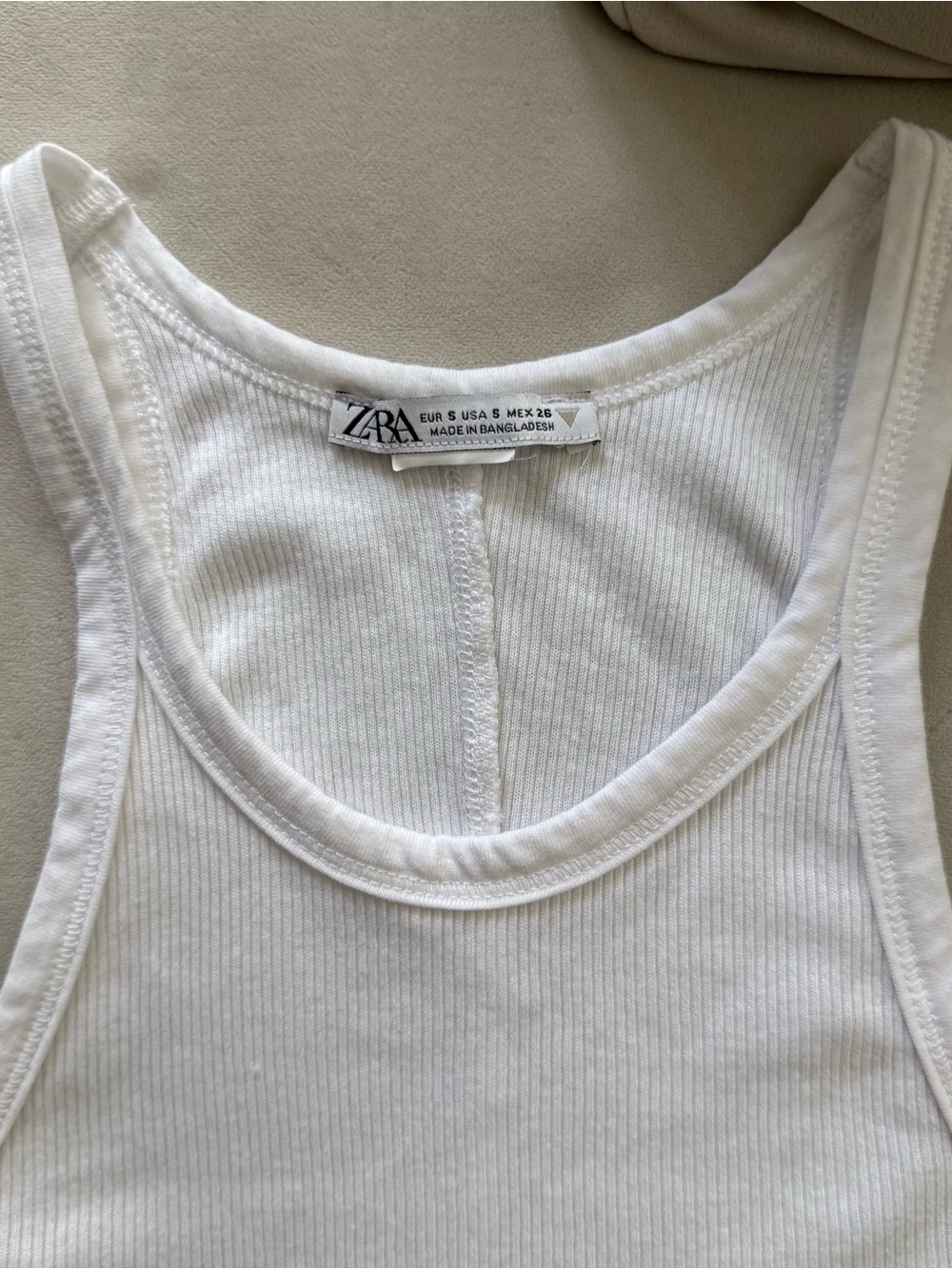 Zara White Ribbed Racerback Tank - Picture 2 of 3